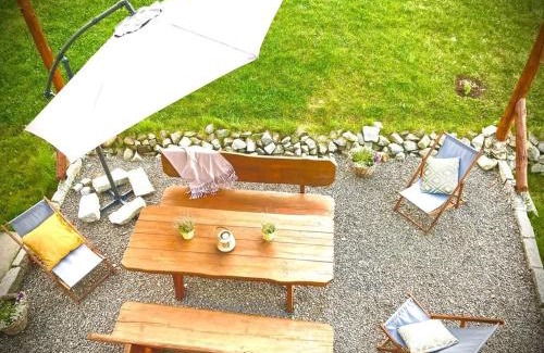 Gorki Mae House | Brama Gór