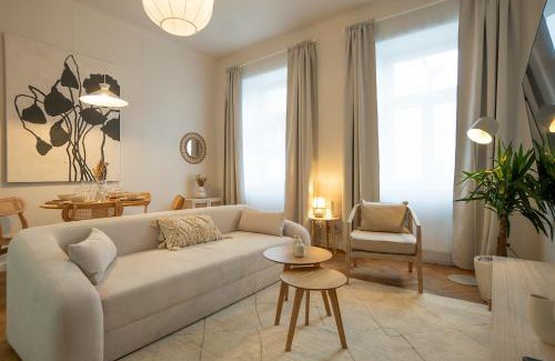 Schottenfeld Apartment | Brand-new 2-room apartment in a top location