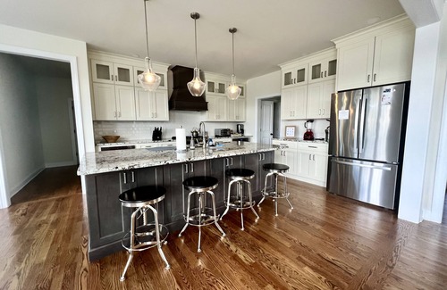 Butztown House | Brand New 4 Bedroom Home + Pool - The Gem @ Old Orchard