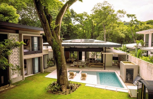 Playa Guiones Villa | Brand new 5-bed villa in the heart of Nosara with WiFi, AC, pool and jacuzzi