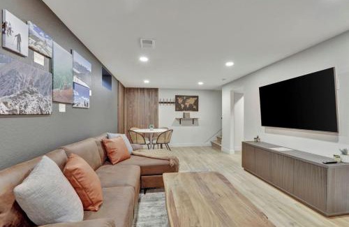 Scenic Heights Apartment | Brand New Arvada Guest Suite Sauna Fire Pit