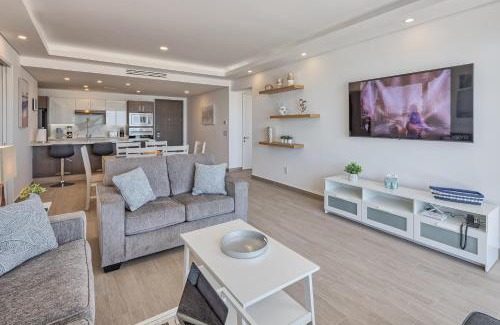 Puerto Penasco Apartment | Brand New Contemporary 1 Bed Oceanfront Condo at Encantame Towers Verano E1203