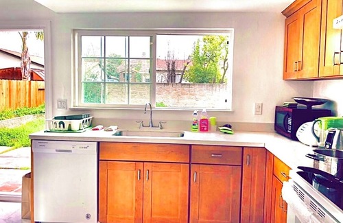 Union City House | Brand new family hotel,1 room:5-10minutes walk to market,restaurant,Bart station