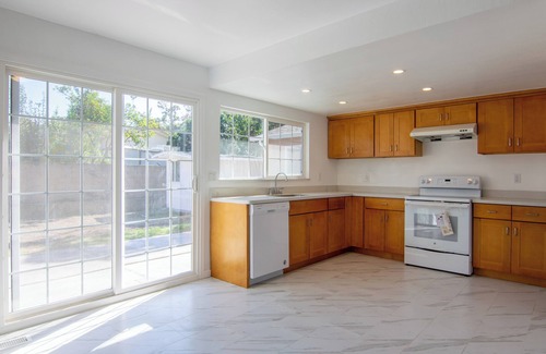Union City House | Brand new family hotel,1 room:5-10minutes walk to market,restaurant,Bart station