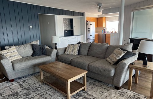 Sister Lakes Apartment | Brand new for 2023: The Sunset Suite at Driftwood! 4 bed, 2 bath, 2500 SQFT