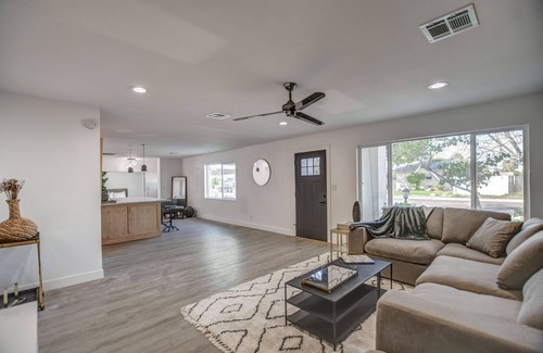 Pointe Scottsdale House | Brand New Gorgeous Designer Home 5m to Old Town, Pool- Double Master 5 Bdrm/3 ba