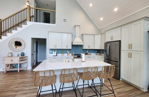 Lynn House | Brand new house with boat house on a spring fed private lake.