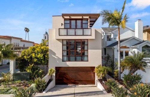 Village of La Jolla House | Brand New Listing Elegant 7BR Masterpiece Walk to Beach Shops & Dining