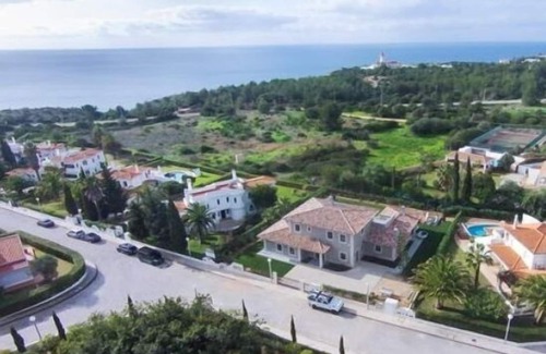 Carvoeiro Villa | Brand new luxury villa ! sleeps 10, 300 meters from the ocean !