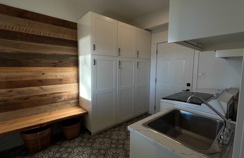 Blaine House | Brand New Ocean Front Beach Home on Drayton Harbor w/Hot Tub