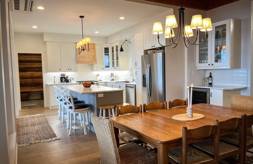 Blaine House | Brand New Ocean Front Beach Home on Drayton Harbor w/Hot Tub