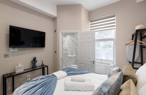 Seven Sisters Apartment | Brand New Relaxing Studio - Central Location