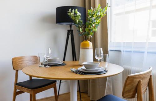 Weißgerber Apartment | Brand new! Selfcheck-in, King size bed, free Wi-Fi