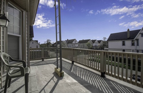 Front Park House | Brand New upper unit Buffalo NY