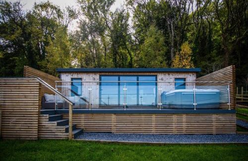 Llangennith Ski Chalet | Brandy Cove - 1 Bed Cabin - Landimore