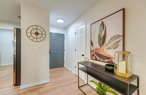 Table Rock Apartment | Branson Getaway with Balcony and Resort Amenities!