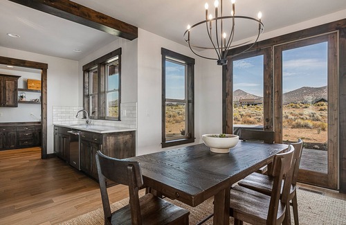 Powell Butte House | Brasada Ranch Panoramic Views - 4 Bdrm w/Hot Tub and Activity Lawn