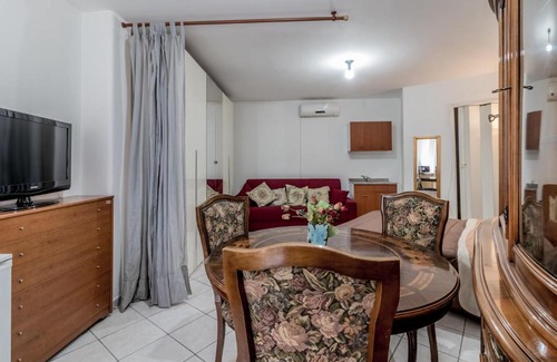 Rome Apartment | Bravetta House Pamphili