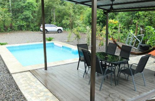 Canton Parrita Apartment | Breadfruit House, Pool and BBQ
