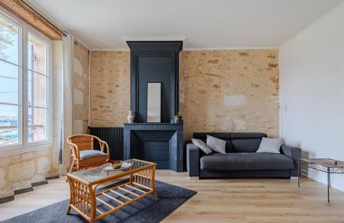Blaye Apartment | Break in Blaye apartment