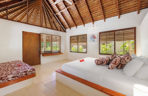 Port Vila Resort | Breakas Beach Resort - Adults only