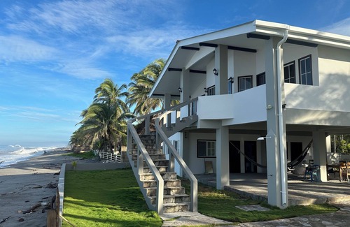 Playa El Pimental Villa | breath taken ocean views, just 25 minutes away from the airport.