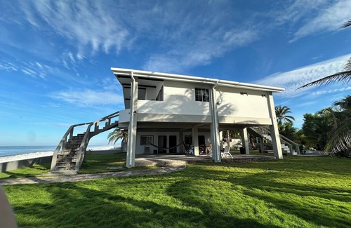 Playa El Pimental Villa | breath taken ocean views, just 25 minutes away from the airport.