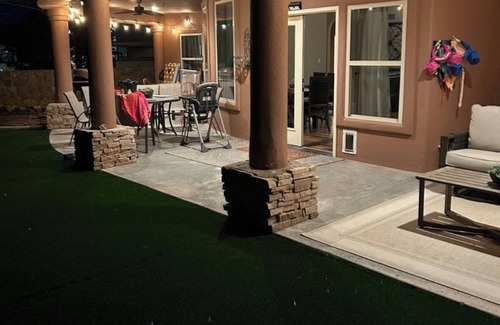 Las Cruces House | Breathe Taking Mountain View: Pool, Hot Tub, Arcade Room & Amazing Views!