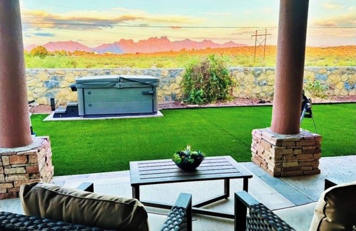 Las Cruces House | Breathe Taking Mountain View: Pool, Hot Tub, Arcade Room & Amazing Views!
