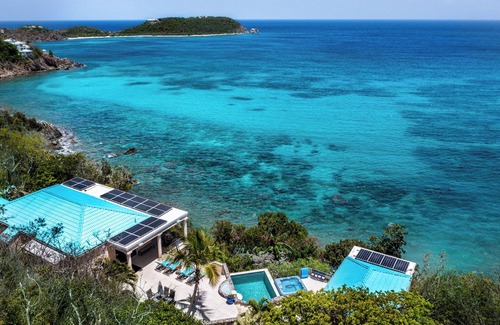 Rendezvous & Ditleff Villa | Breathtaking 4bdrm Waterfront Villa! Walk To The Beach! Tesla + Solar Backup!