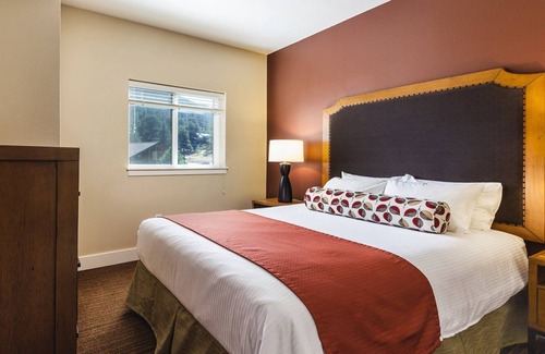 Estes Park Resort | Breathtaking in all directions!