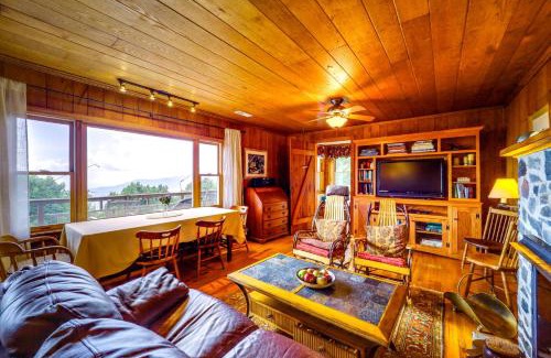 Little Switzerland House | Breathtaking Scenery Cabin in Little Switzerland!