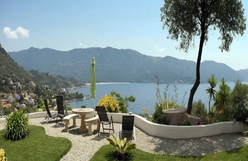 Tiuccia Apartment | BREATHTAKING VIEW. Splendid and large T2 ground floor lots of charm and calm