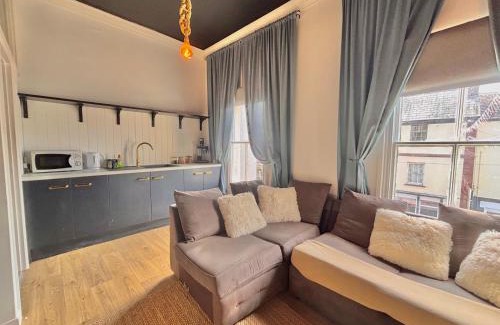 Brecon Apartment | Brecon Town Centre Apartment - Sleeps up to 4 Guests