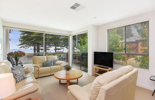 Victor Harbor Apartment | Breeze Beachfront Apartment