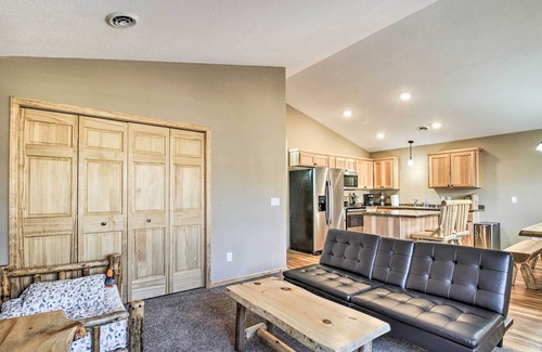 Breezy Point Cabin | Breezy Point Cabin w/Fire Pit - Walk to Lake