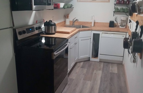 West Hills Apartment | Bremerton Sheltered Waterfront