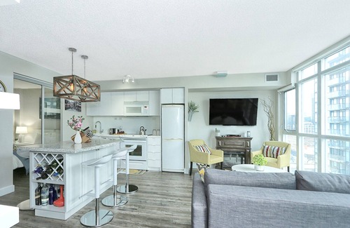 Downtown Toronto Condo | Bremner Blvd-CN Tower-Union Station