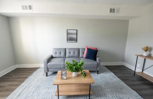 Nashville Apartment | Brentwood N9 I Cozy & Comfy I 2bd I Free Parking