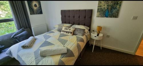 Brentwood Apartment | Brentwood Town Retreat - Large 2 bedroom apartment