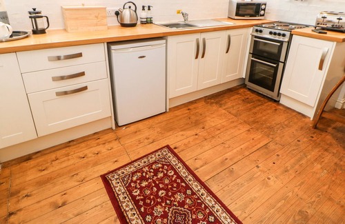 Masham Cottage | BREWERS DEN, pet friendly, character holiday cottage in Masham