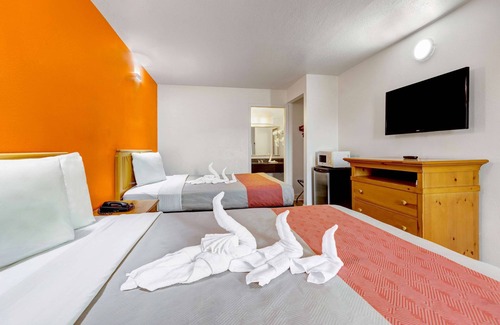 Pigeon Forge Hotel | Briarstone Inn