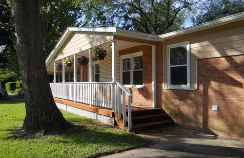 North Charleston House | Brick ranch style on large fenced lot