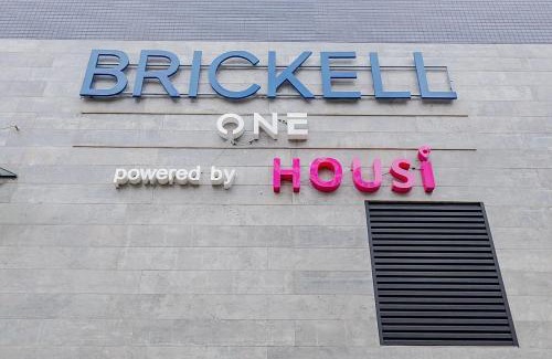 Reboucas House | Brickell One by Housi, prédio com academia próximo à rodoviária
