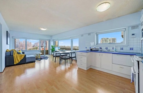 Kirribilli House | Bridge View 2 Bedroom Apartment @ Kirribilli | MHS