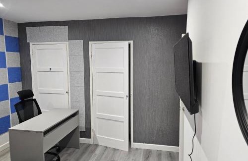 Whitehaven House | Bridgepay Modern 4 bedroom House in Cumbria - Whitehaven - Free Parking