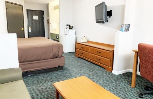 Lincoln Hotel | BridgePointe Inn & Suites by BPhotels, Lincoln I-80 & 27th St