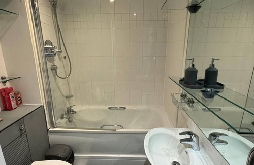 Leeds City Center Apartment | Briggate Bliss Apartment in Leeds