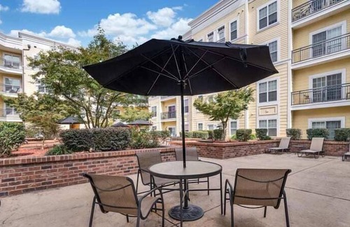 SouthPark Apartment | Bright 1BR with Balcony, Gym & Workspace