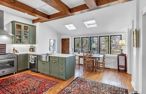 Winston - Salem Cottage | Bright & Airy 1910 Cottage with 2 King Master Suites! Updated! Close to campus!